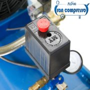 کلید اتومات پمپ باد 50 لیتری oilfree